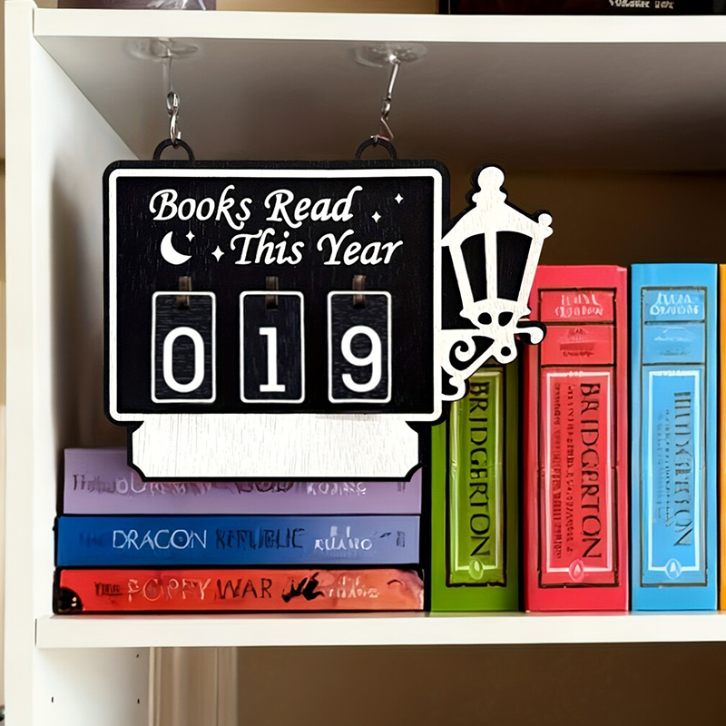 Wooden sign for the annual reading 📚✨